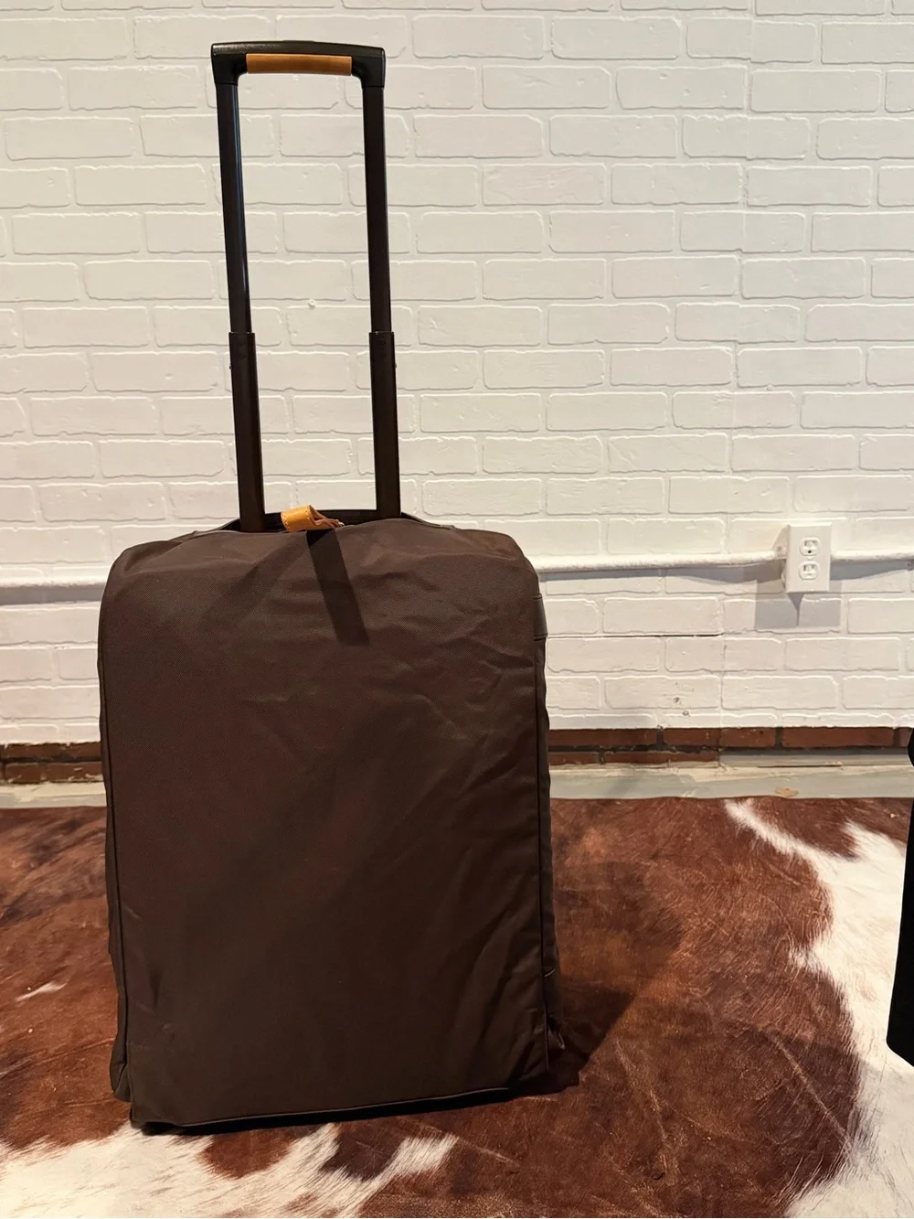 AUTHENTIC DISCONTINUED Louis Vuitton Brown Monogram Carry-On Pegase 55